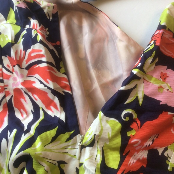 CK BRADLEY FLORAL PRINT SILK HALTER DRESS SIZE 6 - Picture 15 of 16